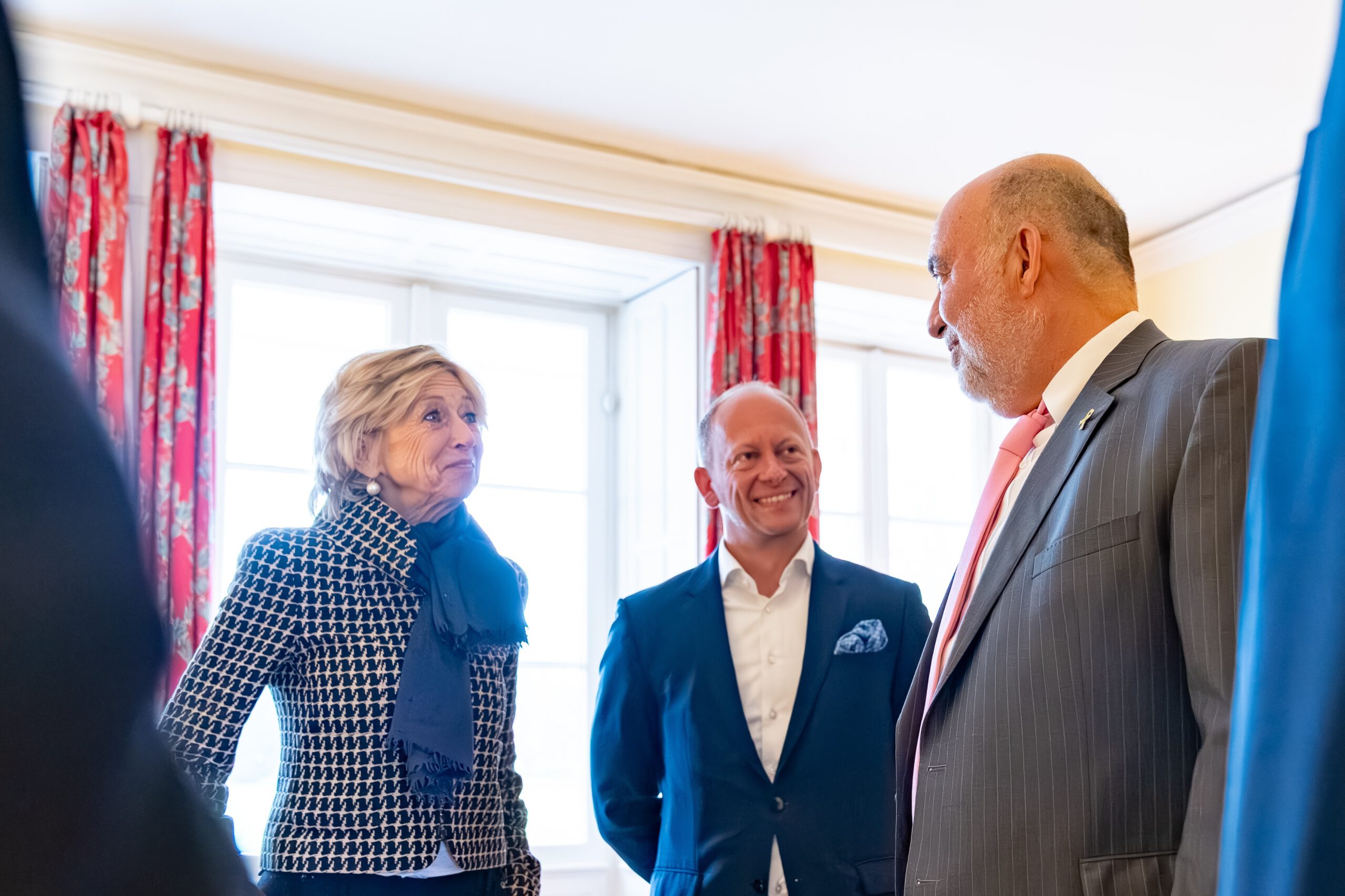 Prinzessin Ingeborg zu Schleswig-Holstein, Carsten Ovens und Ron Prosor