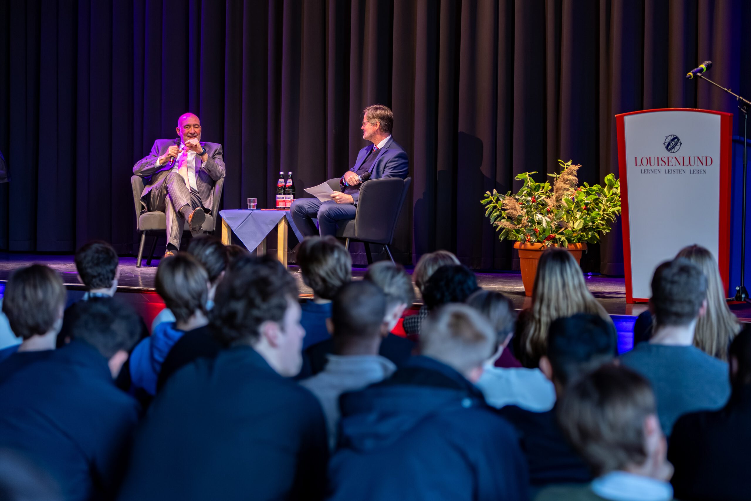 Ron Prosor an der Internatsschule Louisenlund