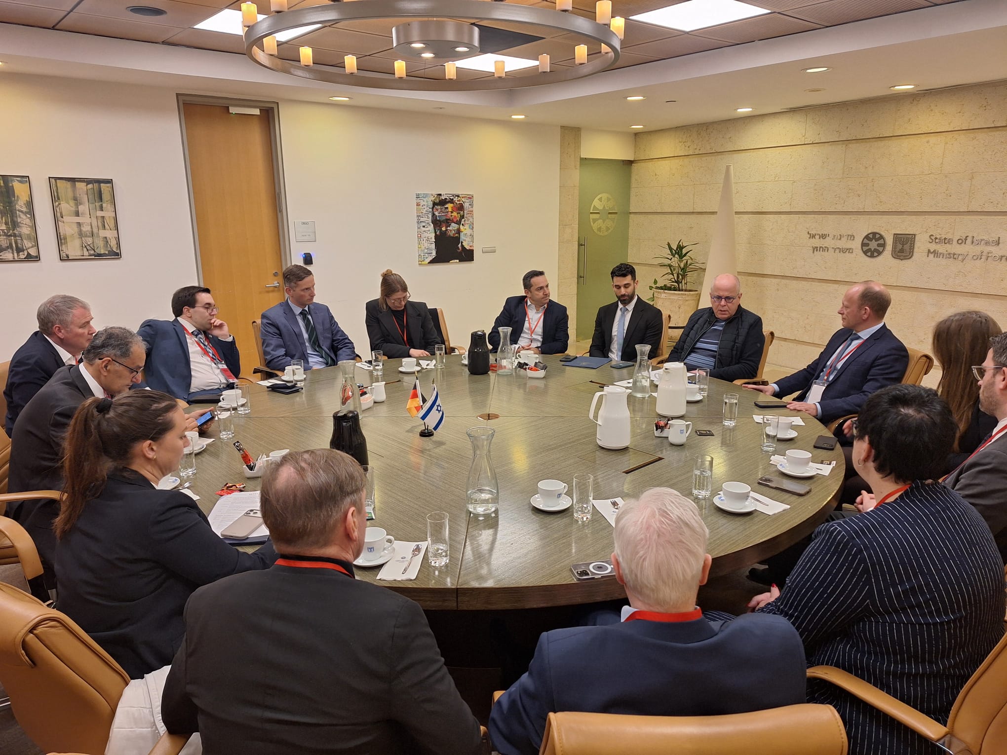 Im Außenministerium mit Botschafter Yossi Amrani, Politischer Direktor des Ministeriums