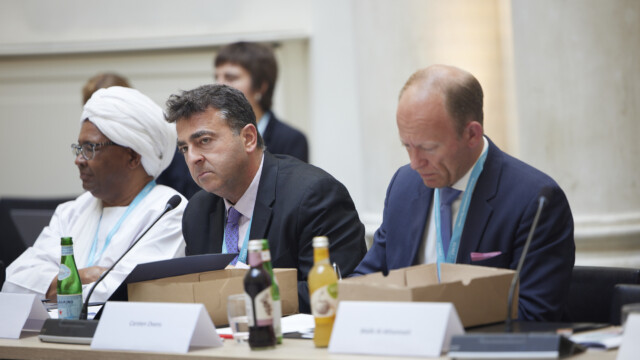 Haydar Badawi Sadig, Eli Bar-On, Carsten Ovens